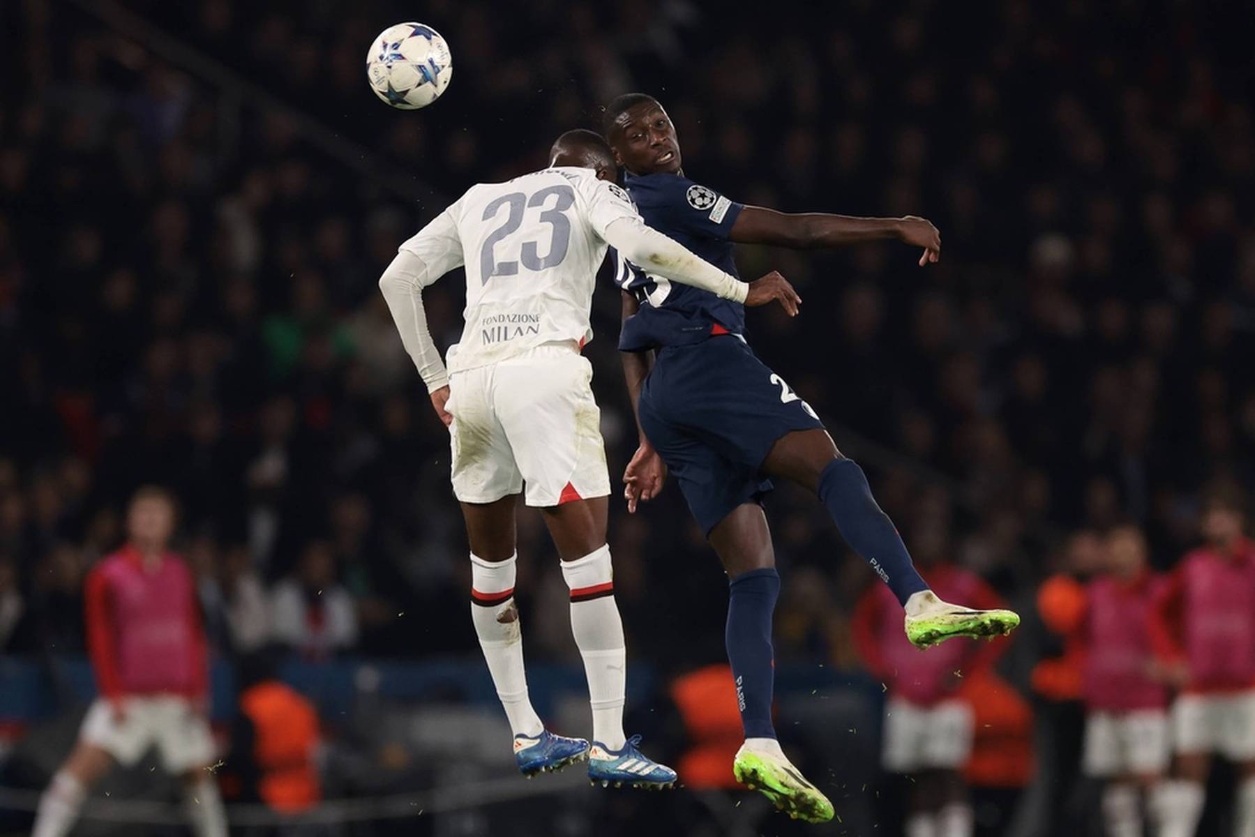 被媒体打趣 被媒体打趣