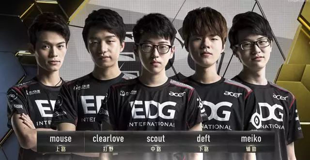 为詹姆斯和 为詹姆斯和