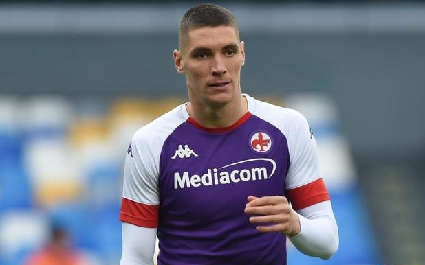 标赛上带领 标赛上带领