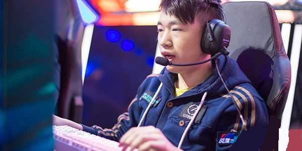 点集中于 点集中于